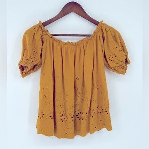 Charlotte Russe Floral eyelet linen flutter sleeve blouse. Size M